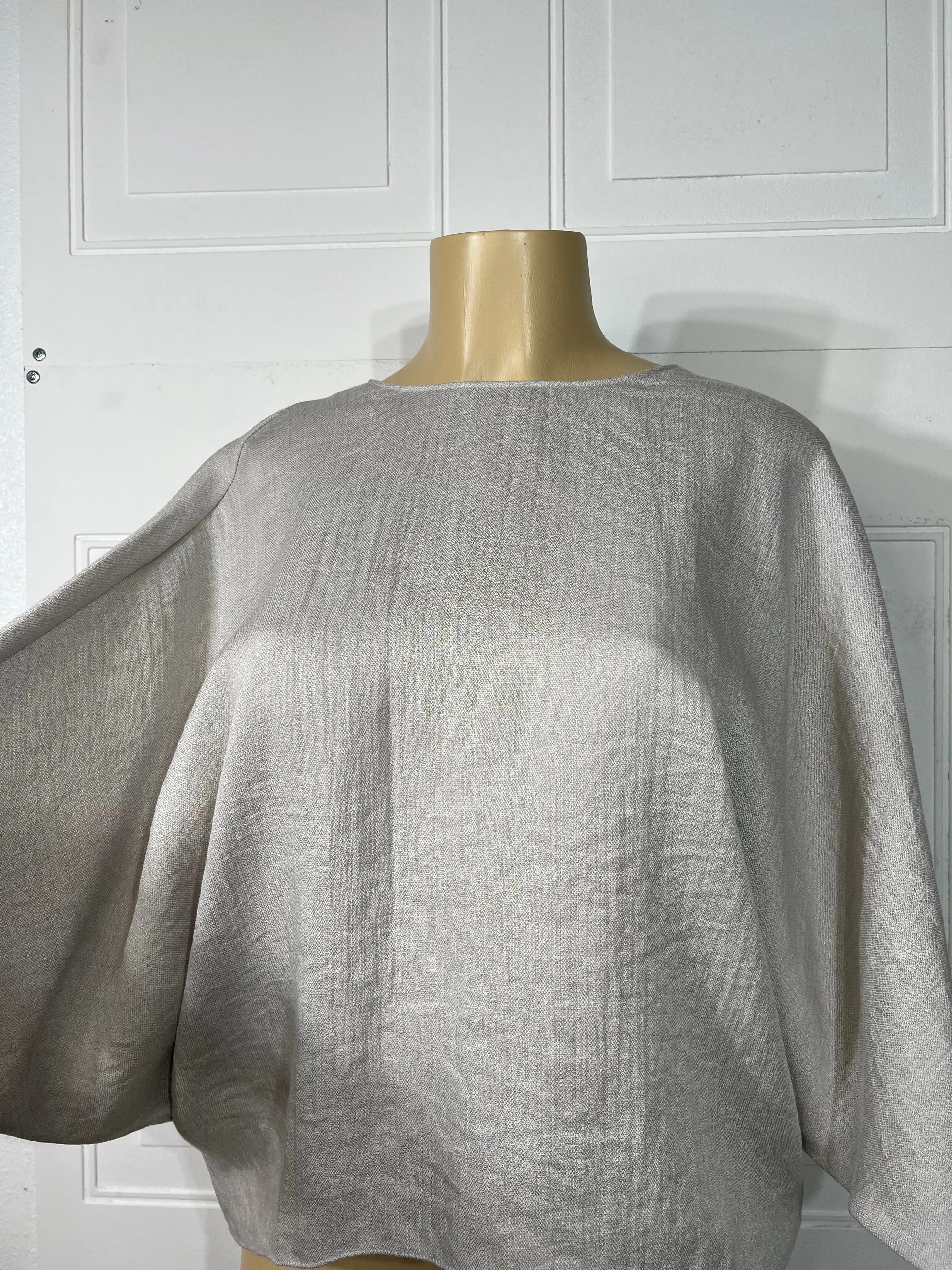 Aliss Round Neck Linen Blend Top