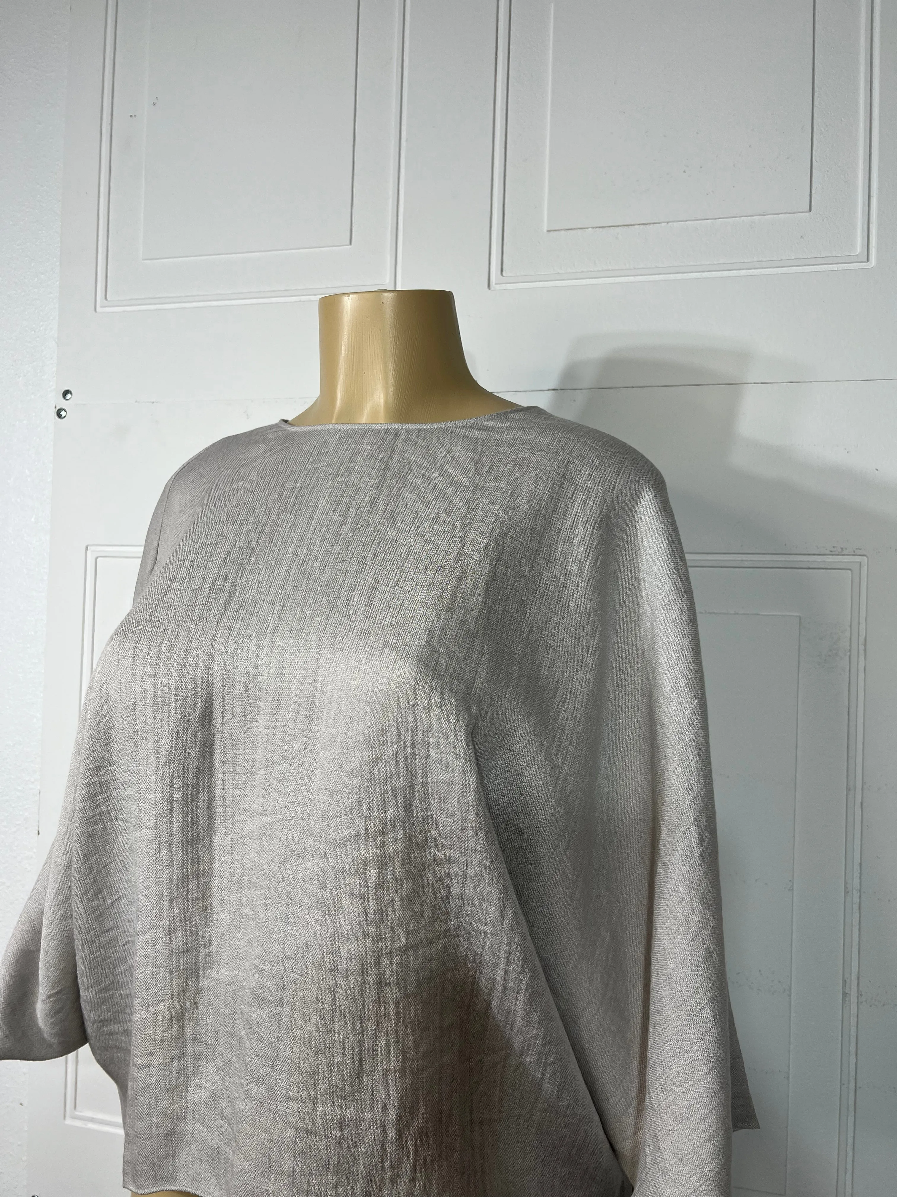 Aliss Round Neck Linen Blend Top
