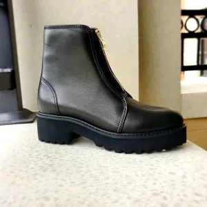 All Black - Classic Zip Bootie