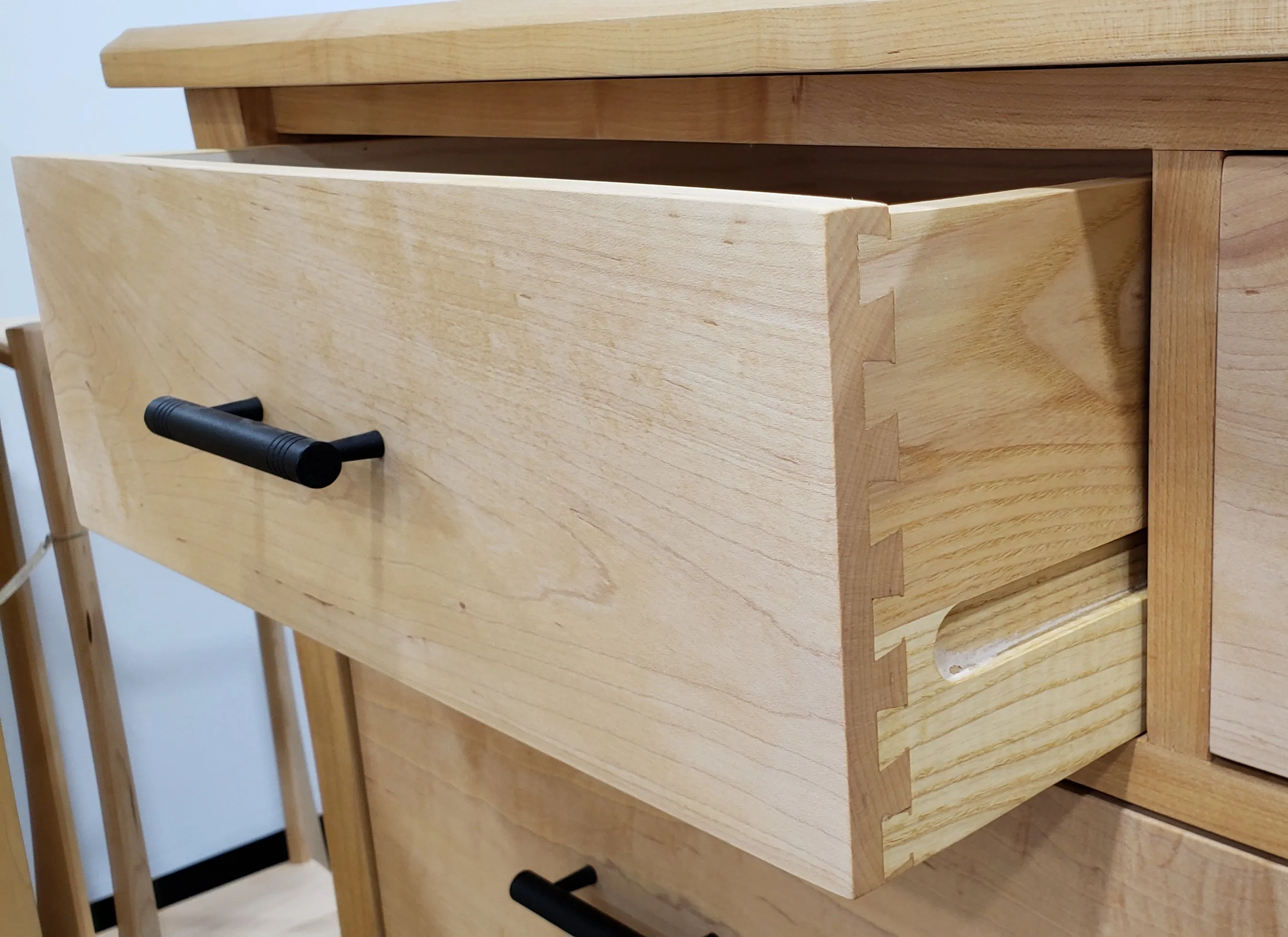 Baton Rouge Door Chest