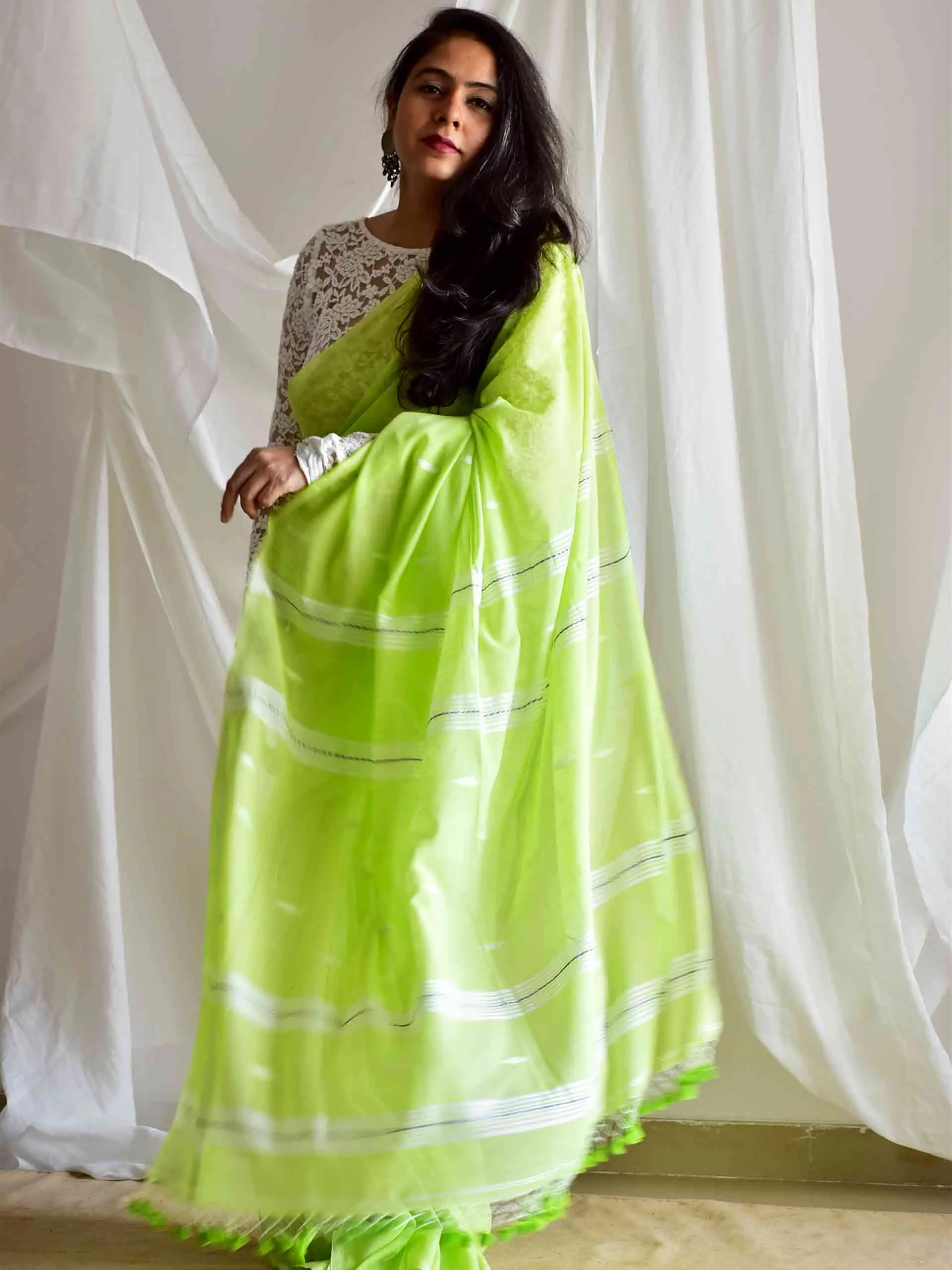 dhara - handloom Jamdani mul cotton saree