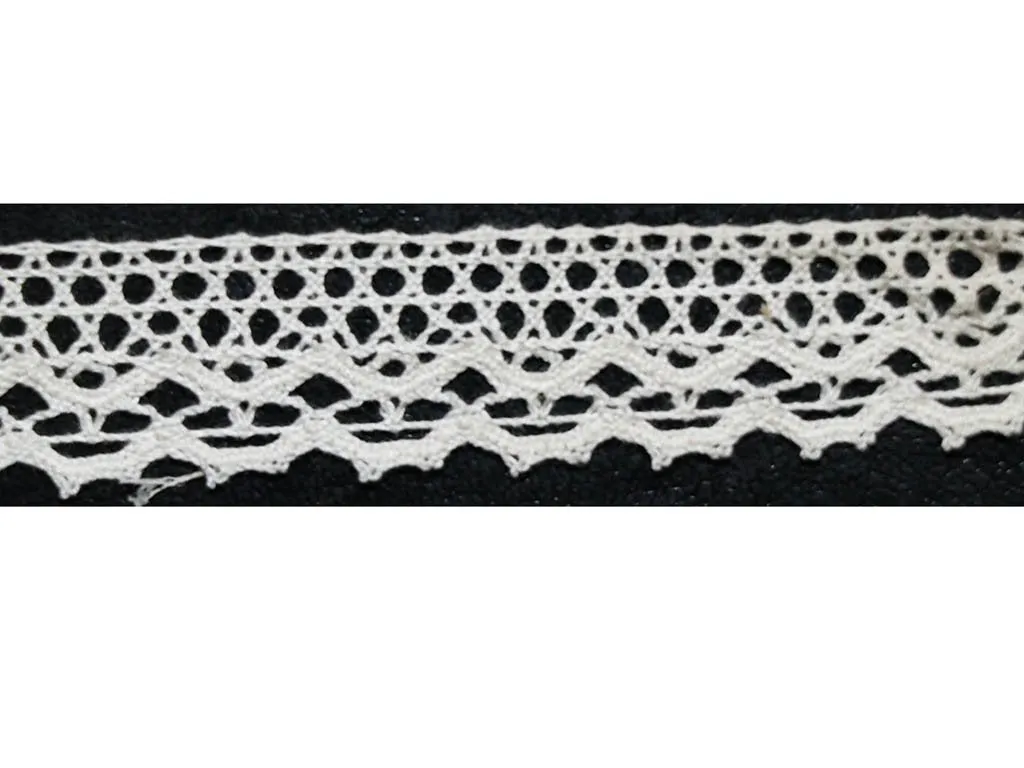 Dyeable Greige Design 1175 Cotton Laces