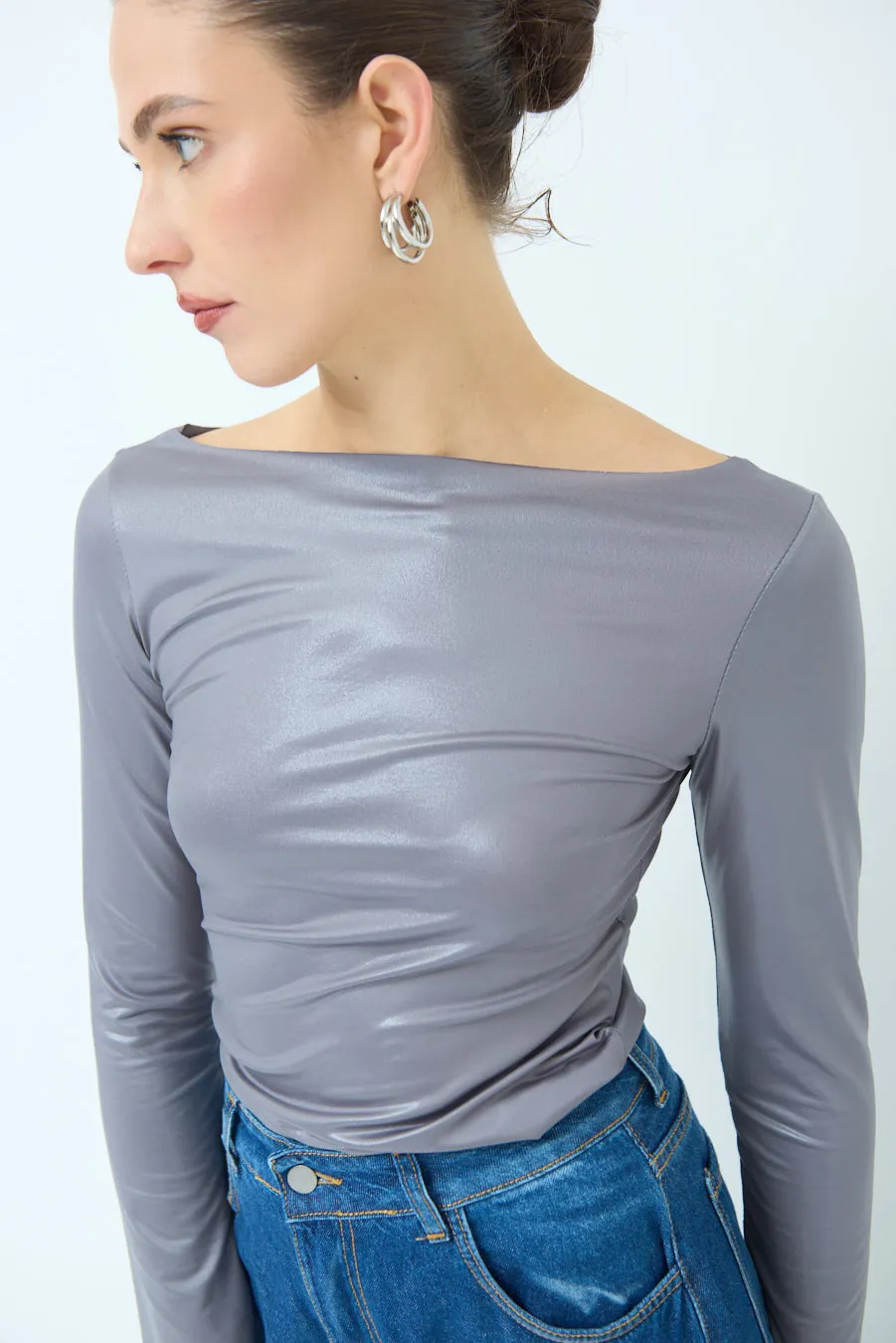 Fitted long-sleeve glossy top wholesale