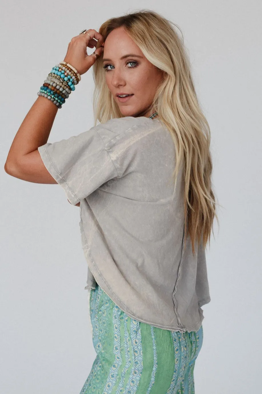 Free Flowing Tee - Gray