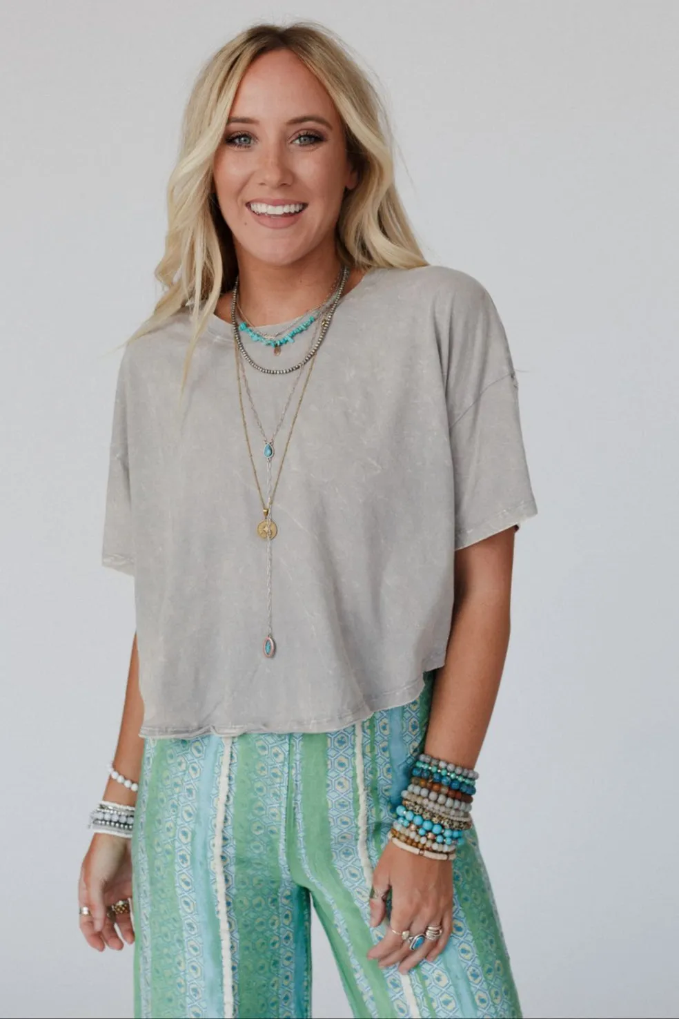 Free Flowing Tee - Gray