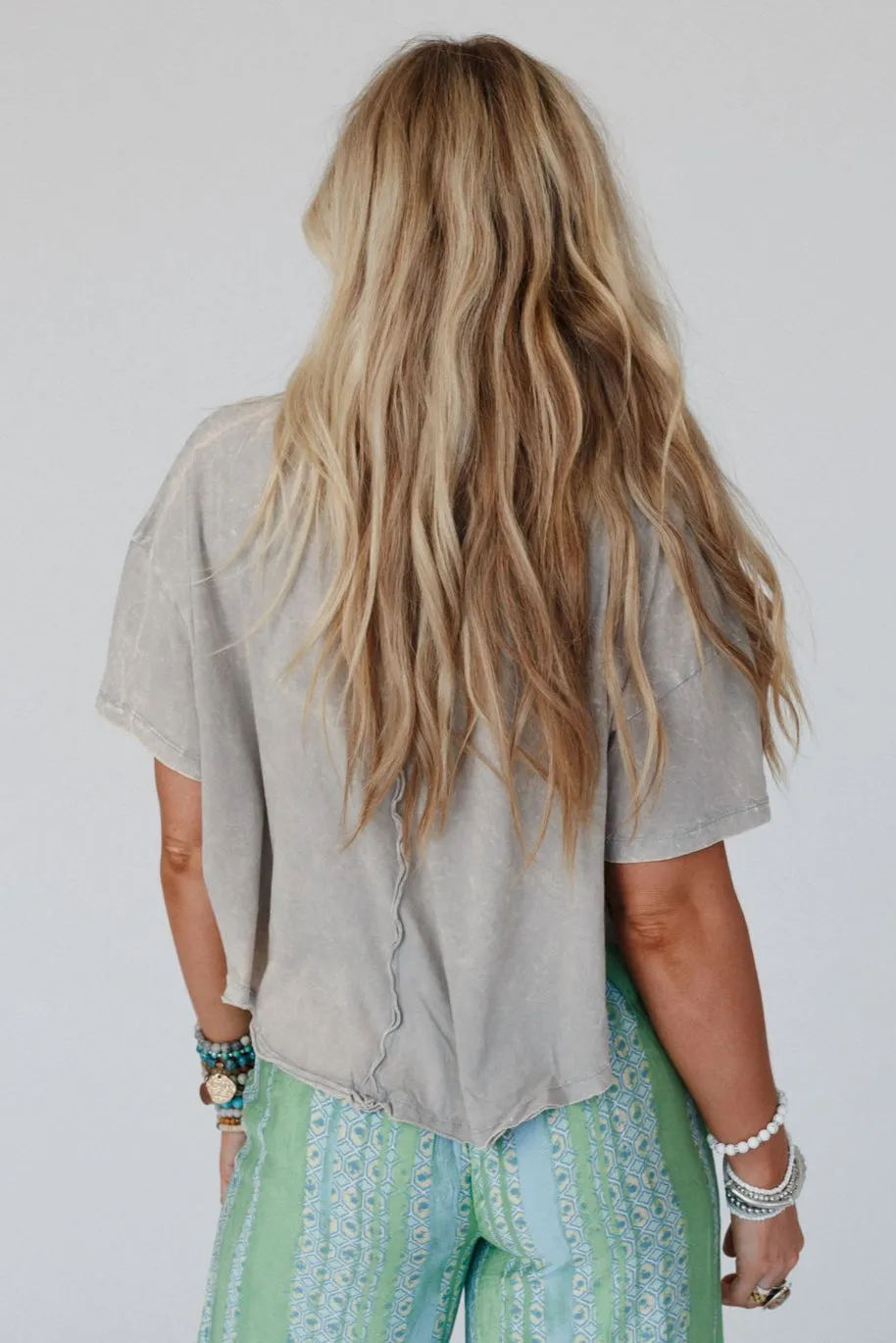 Free Flowing Tee - Gray