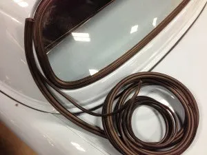 Hardtop Rear Window Seal with Lockstrip
