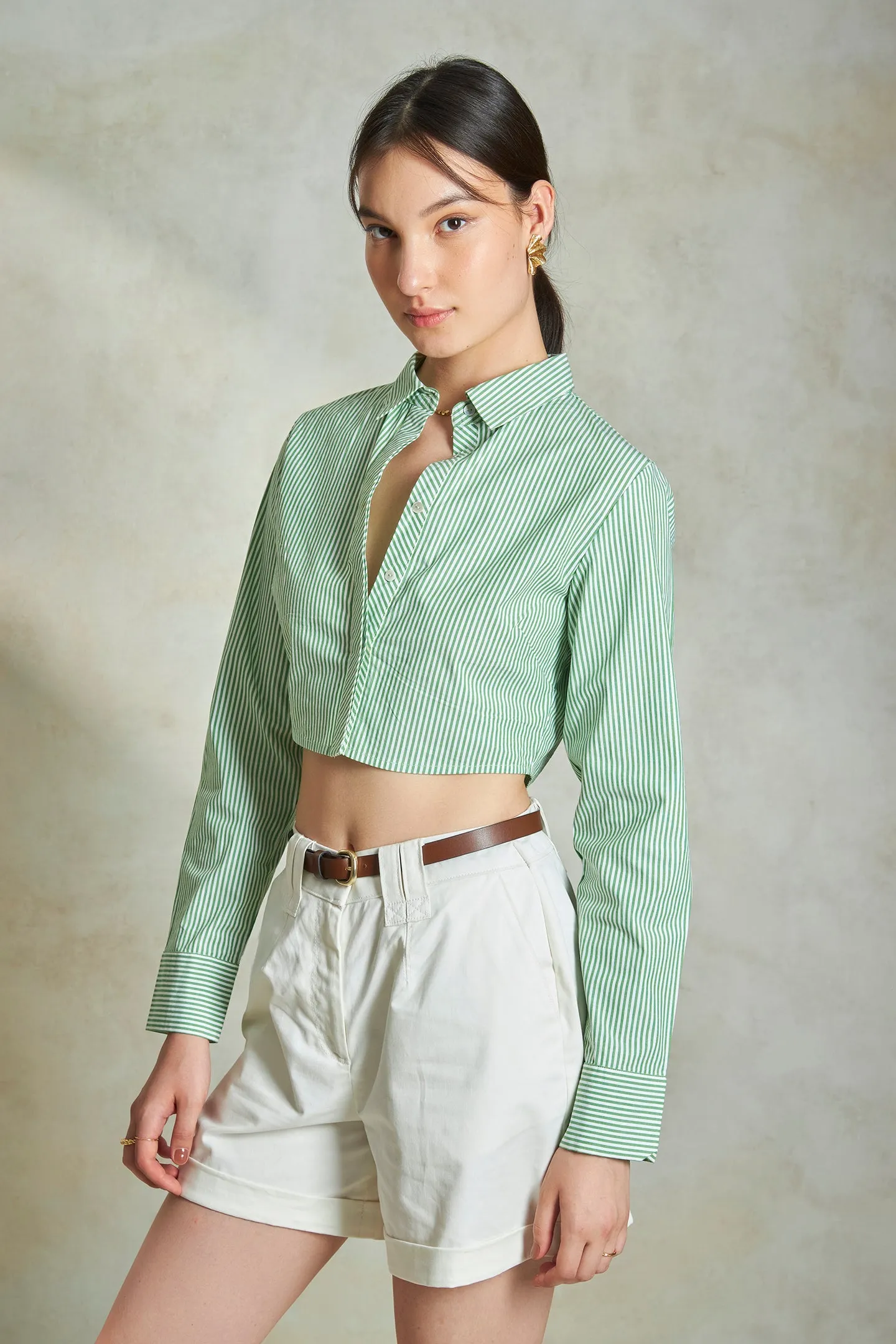 Marisa|Curved Hem Cropped Shirt