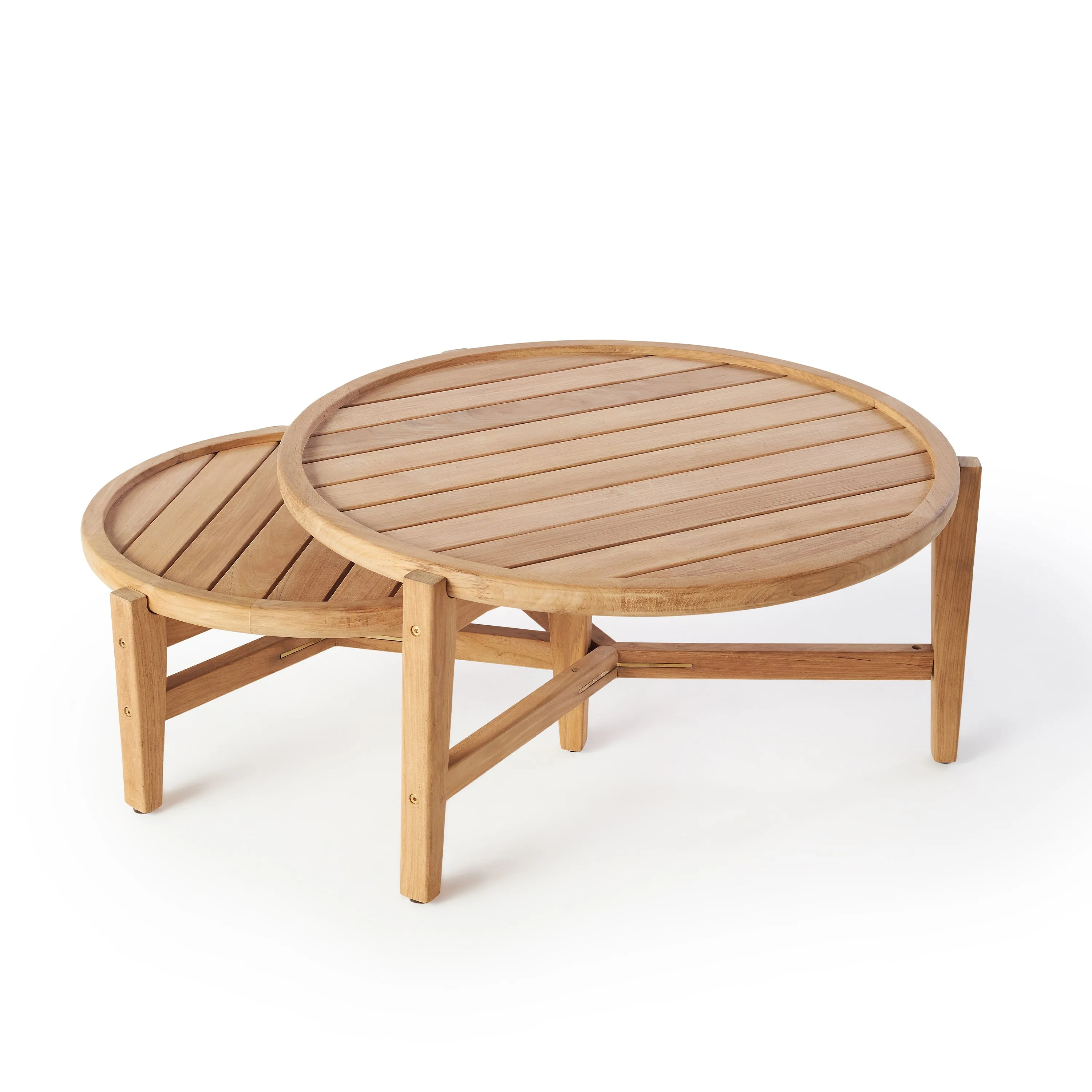 Redondo 32" Coffee Table in Teak