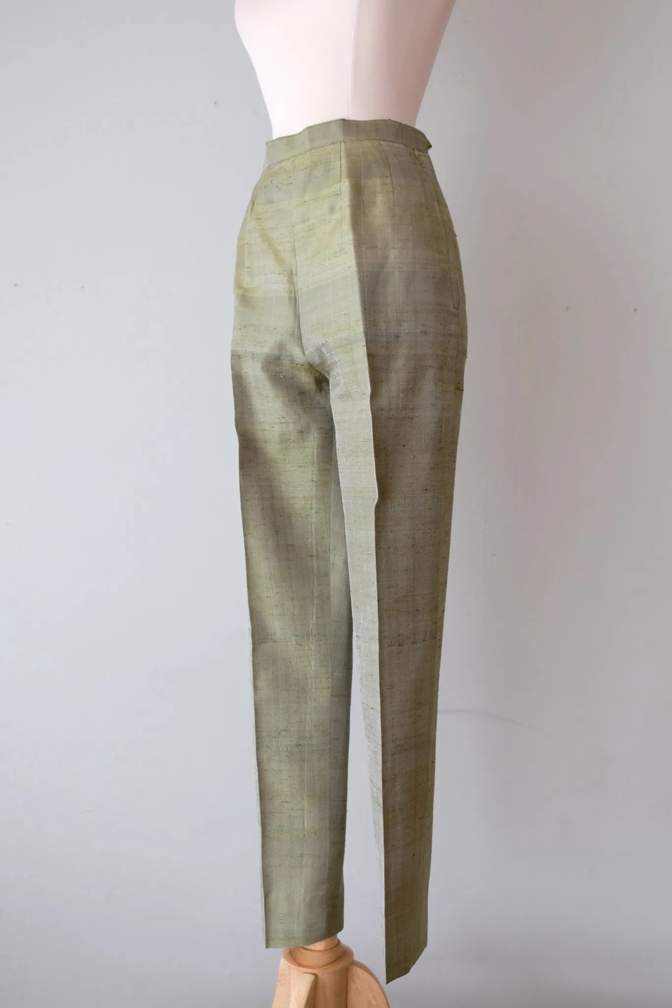 Sleek 1960's Green Thai Silk Cigarette Pants / Sz S