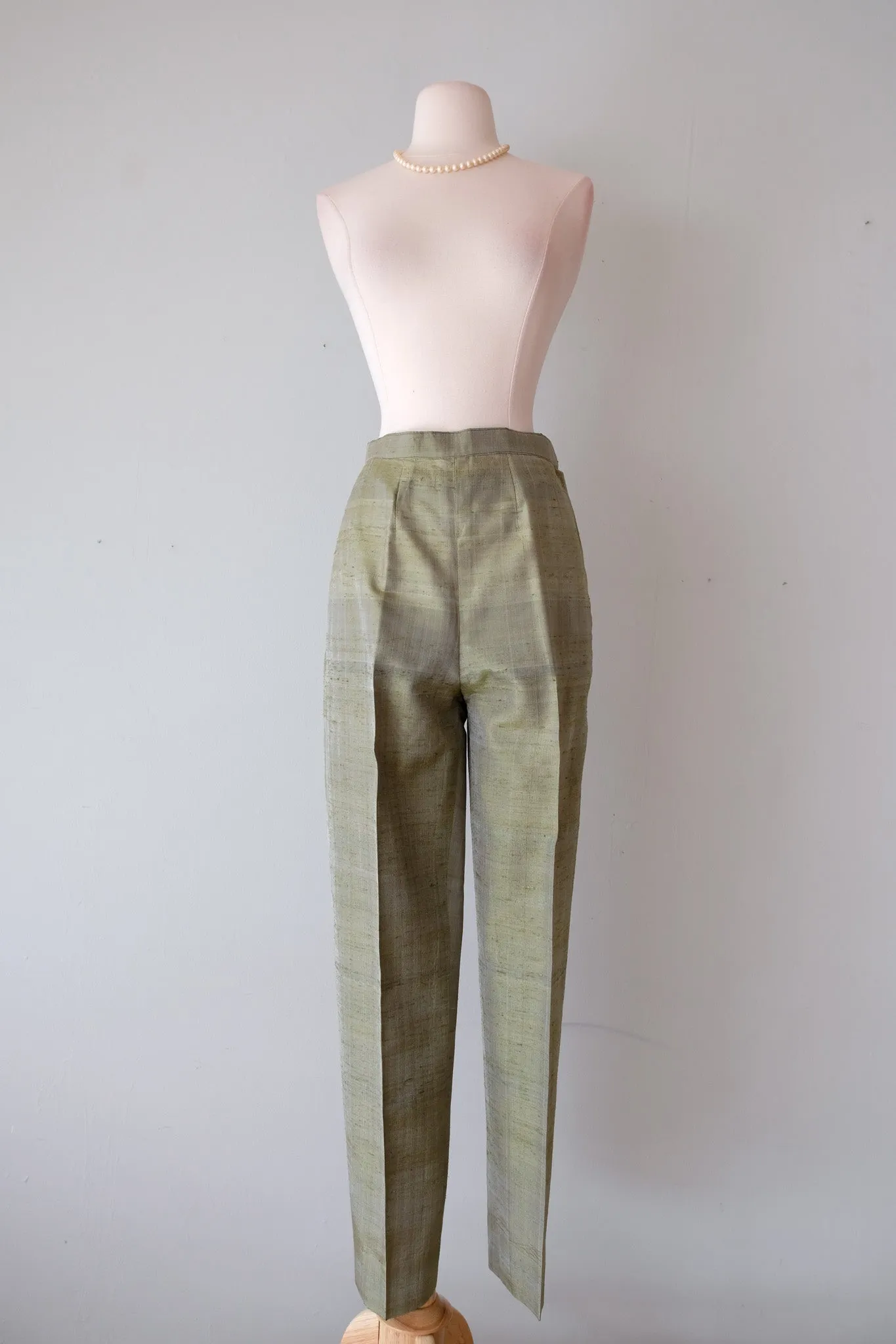 Sleek 1960's Green Thai Silk Cigarette Pants / Sz S