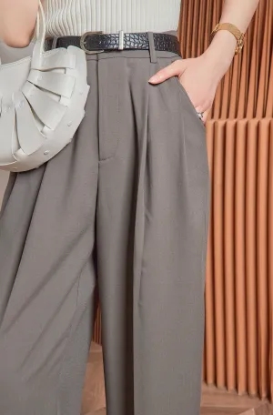 Sleek 2024 Commuting Pants.