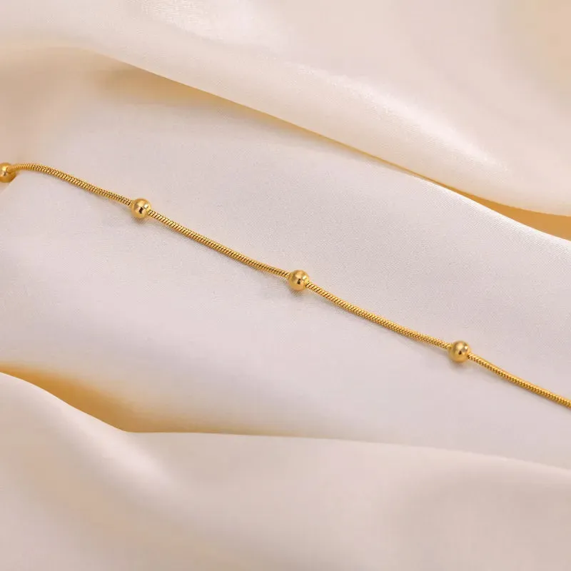 Sleek Gold Ball Anklet