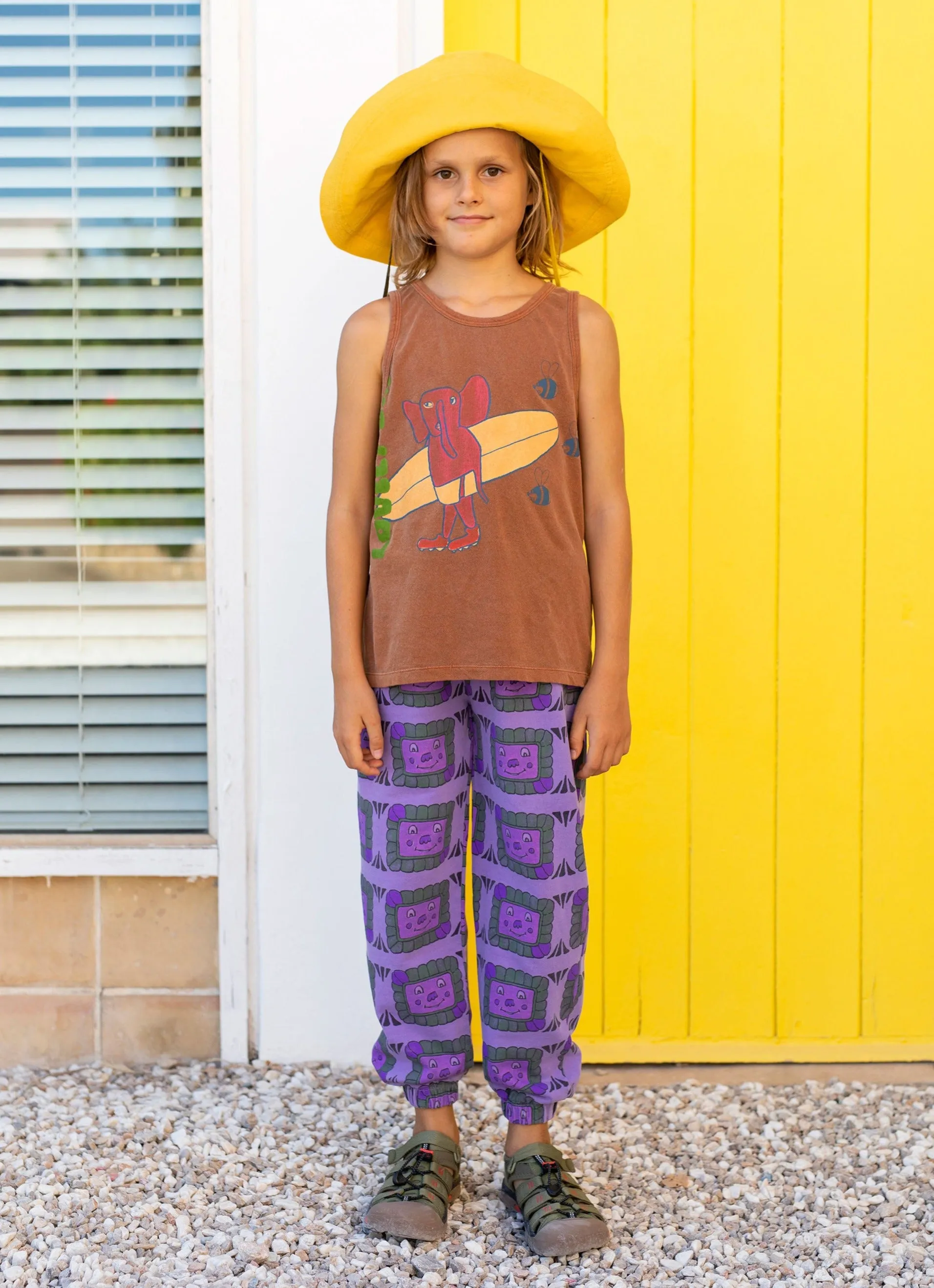 Surfing Elephant Tank Top (brown)