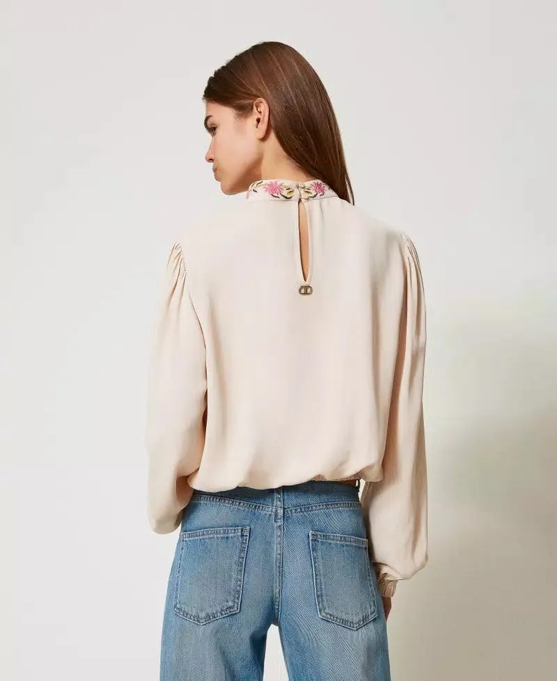 TWS-251TP2472 BEIGE FLORAL EMBROIDERY BLOUSE